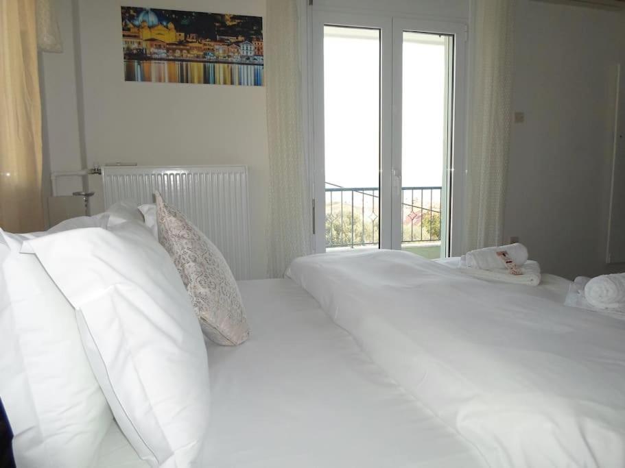 Akadimia Luxury Apartment Mytilene Exterior photo