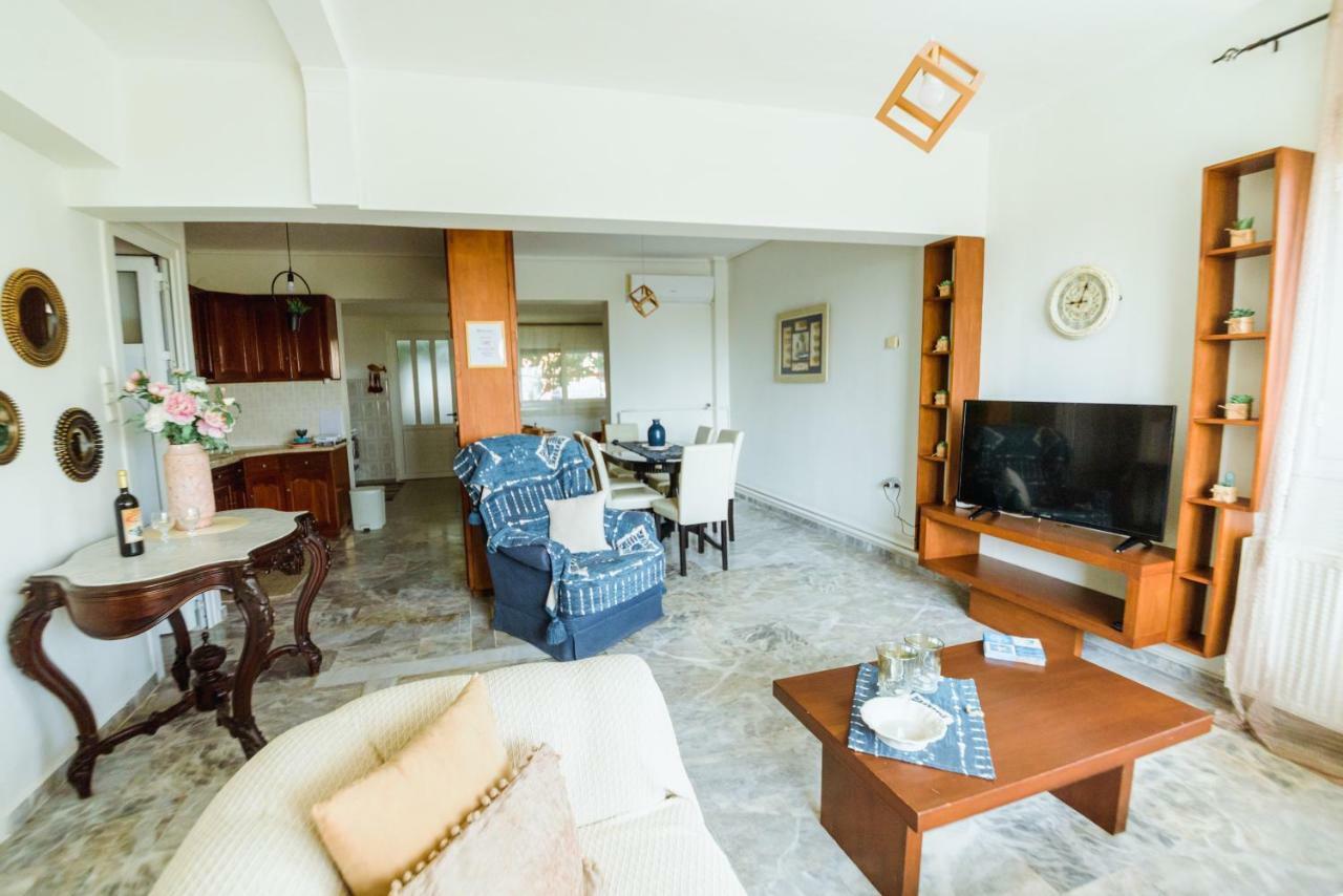 Akadimia Luxury Apartment Mytilene Exterior photo