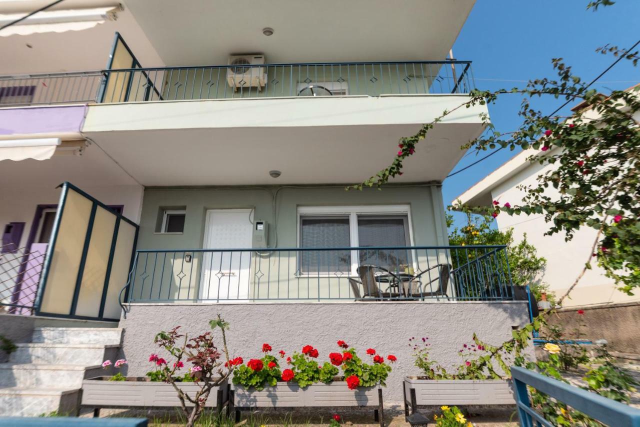 Akadimia Luxury Apartment Mytilene Exterior photo