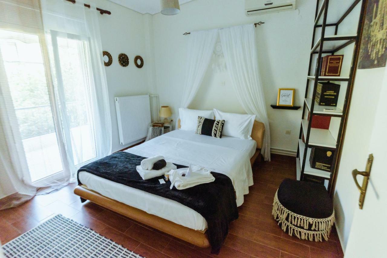 Akadimia Luxury Apartment Mytilene Exterior photo