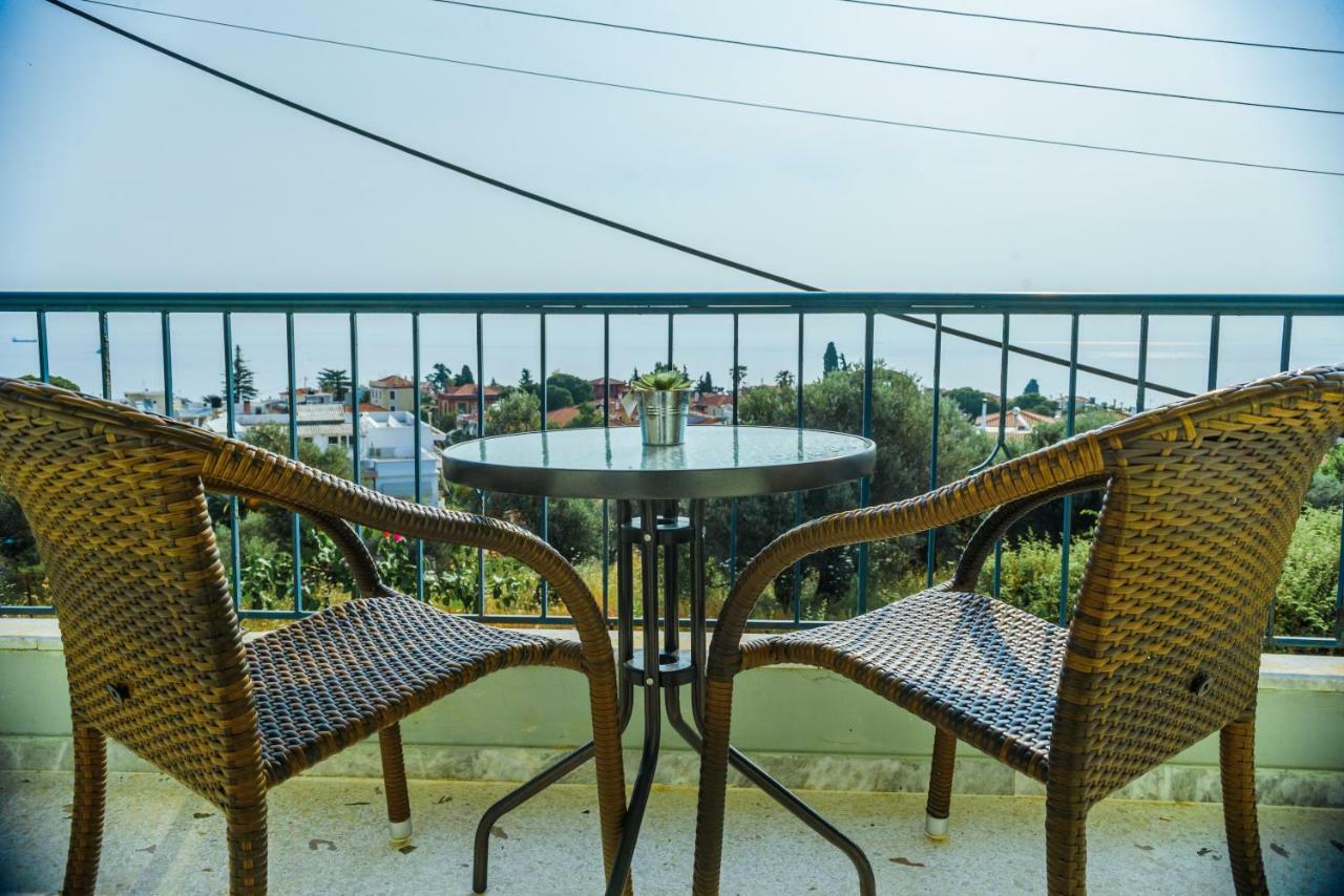 Akadimia Luxury Apartment Mytilene Exterior photo