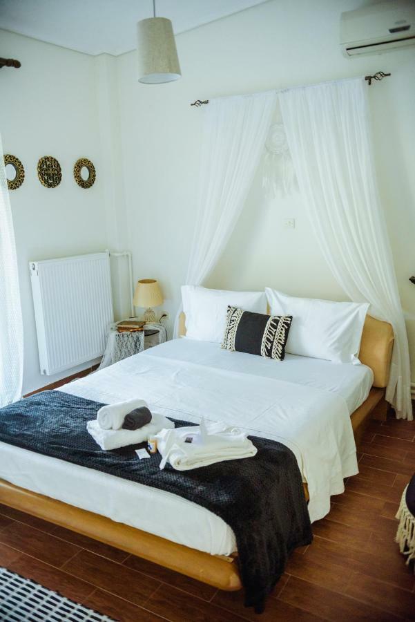 Akadimia Luxury Apartment Mytilene Exterior photo